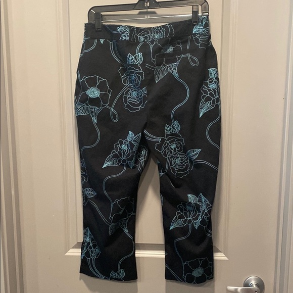 Worthington Black Floral Stretch Pants | Cropped | Blue Print size 12 petite - Picture 6 of 7
